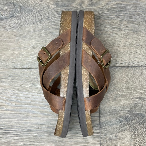 White Mountain Womens Hobo Leather Slip on Footbed Sandals. NIB Size 7 - Picture 10 of 13